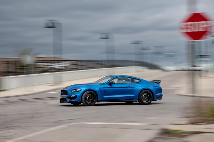  Shelby GT350 2018 года  (фото 17 из 40)